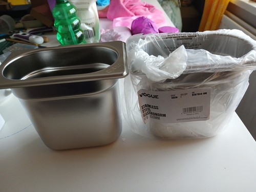 Stainless steel food pans - stainless,